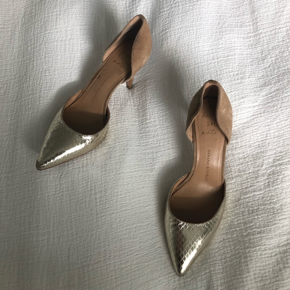 BANANA REPUBLIC pumps